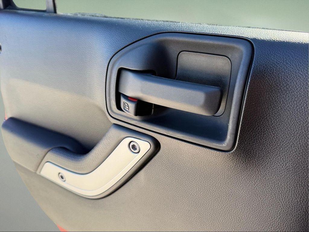 used 2015 Jeep Wrangler Unlimited car, priced at $19,997