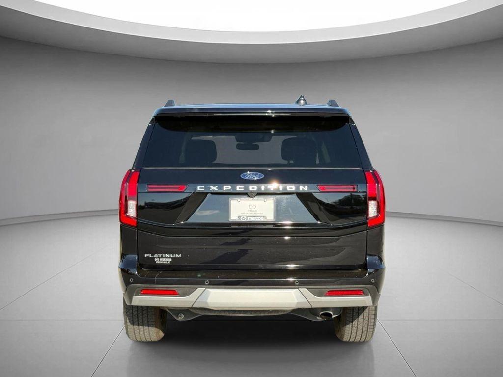 used 2025 Ford Expedition car, priced at $63,998