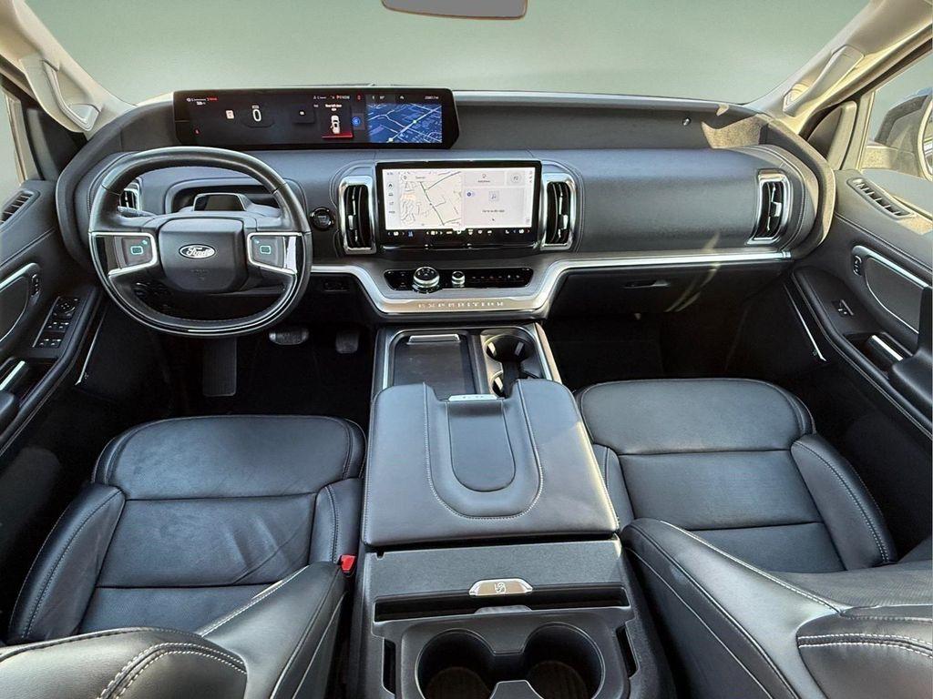 used 2025 Ford Expedition car, priced at $63,998