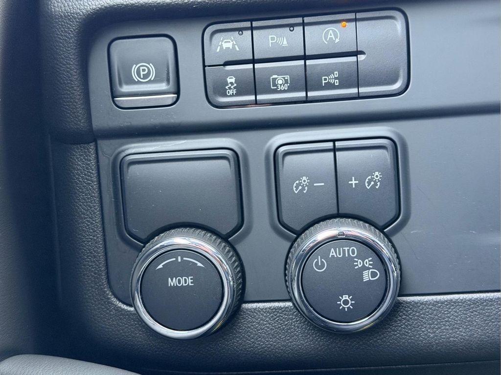 used 2025 Chevrolet Tahoe car, priced at $50,162