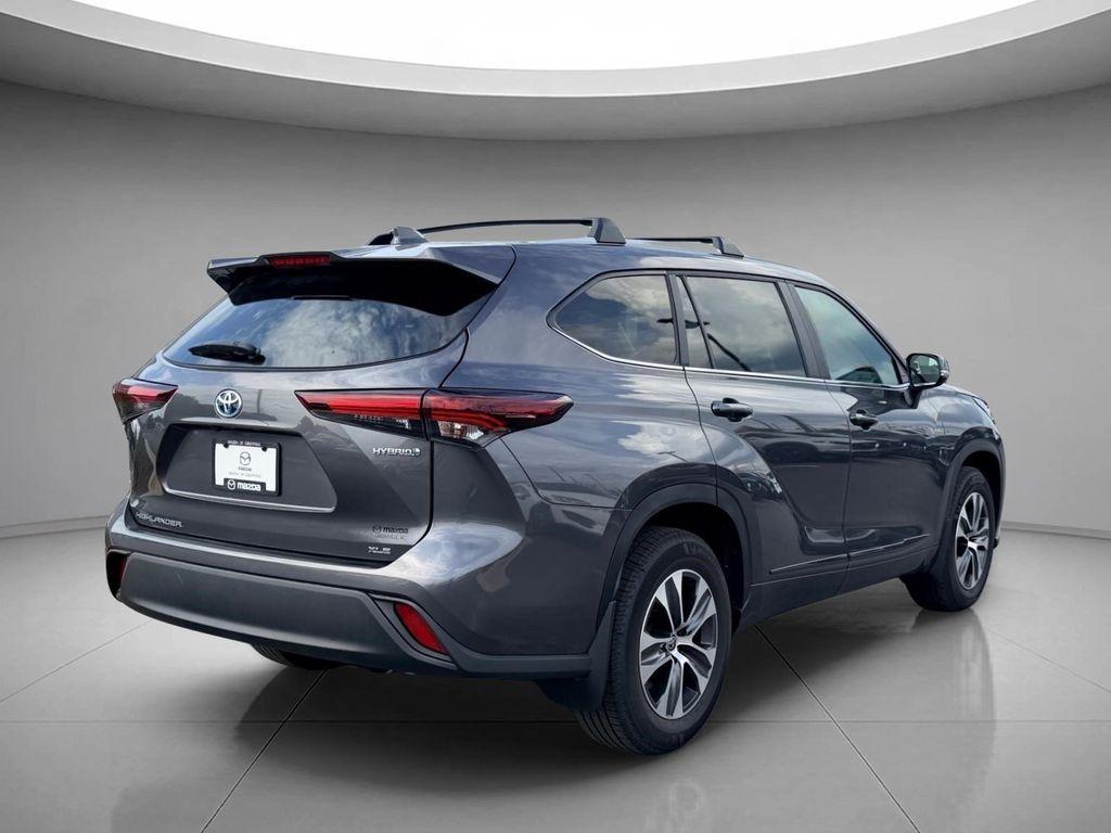 used 2024 Toyota Highlander Hybrid car, priced at $43,904