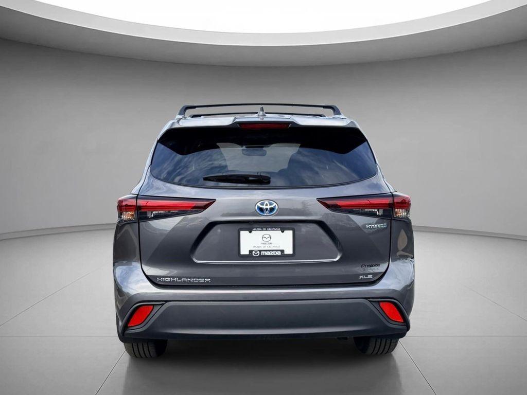 used 2024 Toyota Highlander Hybrid car, priced at $43,904