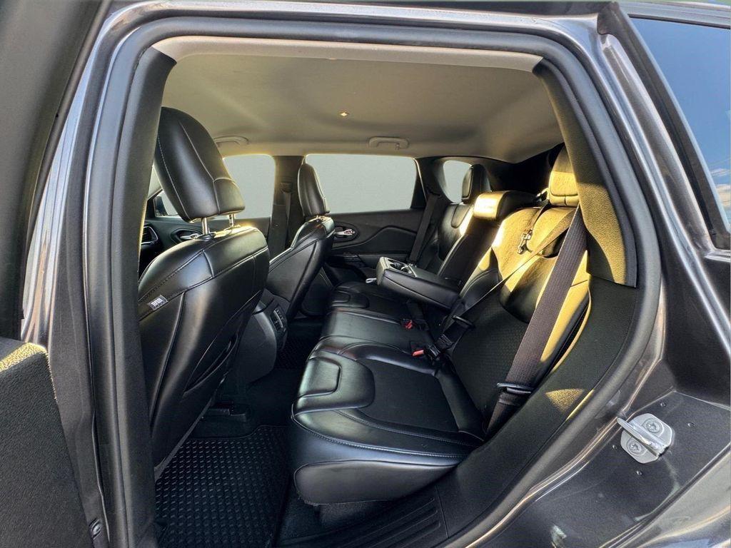 used 2019 Jeep Cherokee car, priced at $14,589