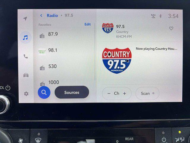 used 2023 Toyota Highlander car, priced at $30,795