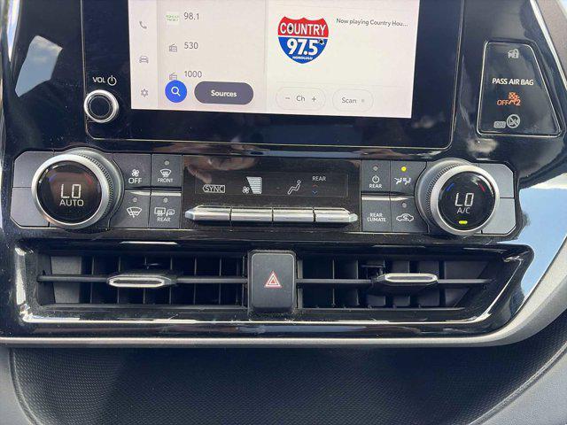 used 2023 Toyota Highlander car, priced at $30,795