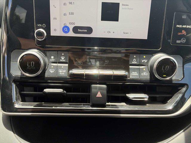 used 2023 Toyota Highlander car, priced at $28,988