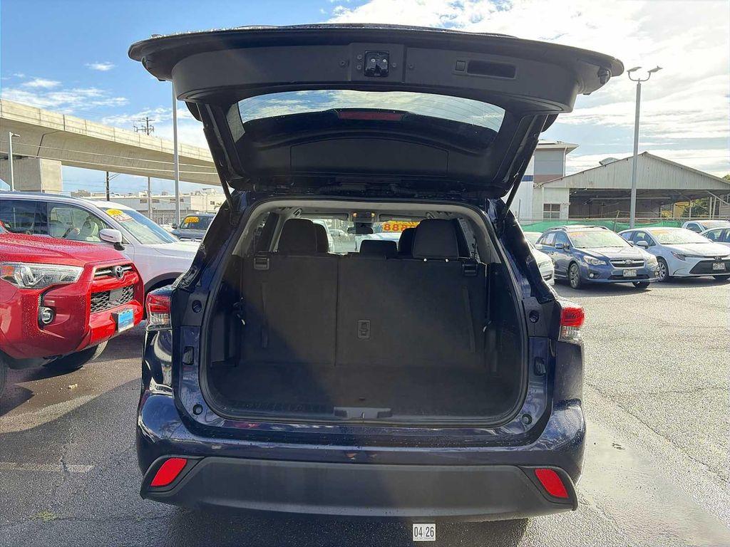 used 2023 Toyota Highlander car, priced at $30,688