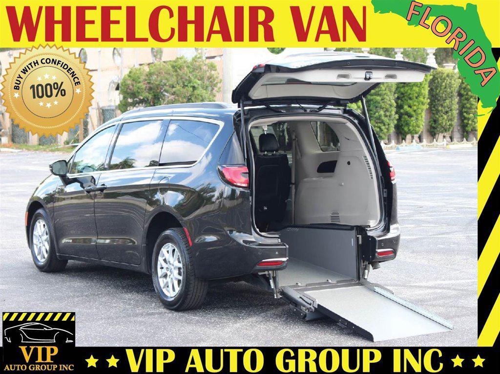 used 2022 Chrysler Pacifica car, priced at $34,995