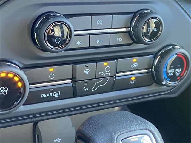 new 2025 Ford Bronco car, priced at $35,495