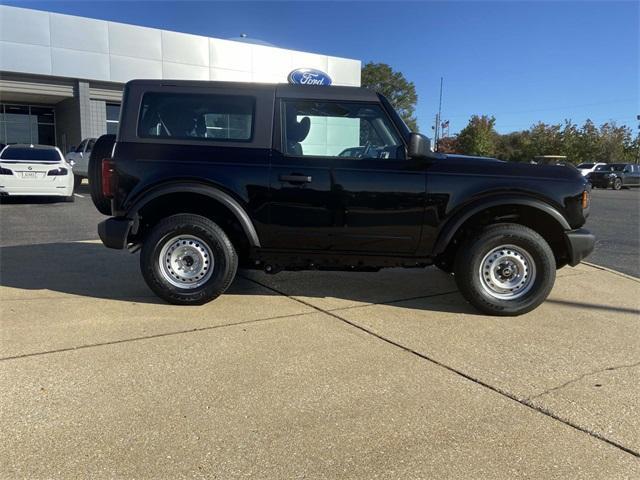 new 2025 Ford Bronco car, priced at $35,495
