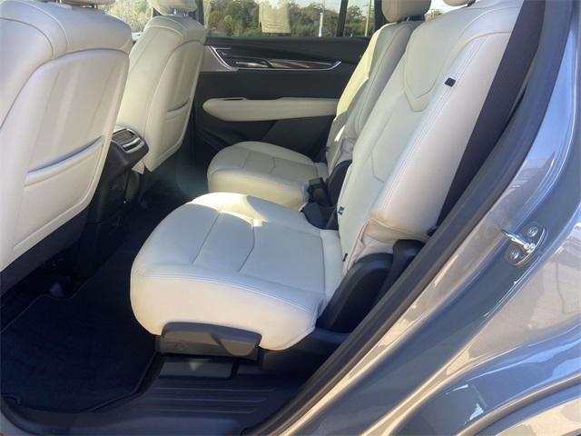 used 2025 Cadillac XT6 car, priced at $49,995
