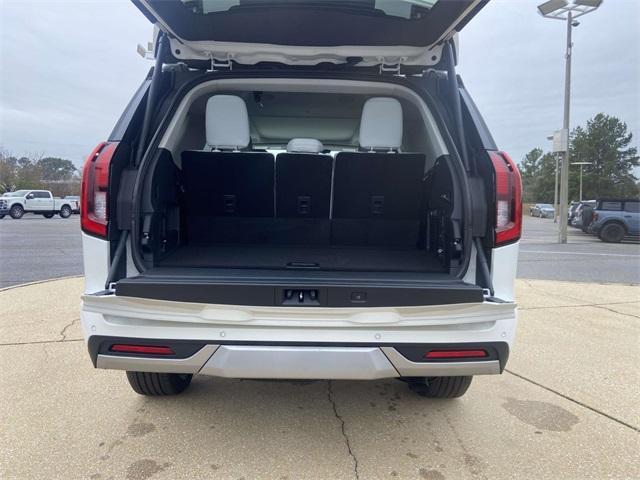 new 2025 Ford Expedition car, priced at $89,995