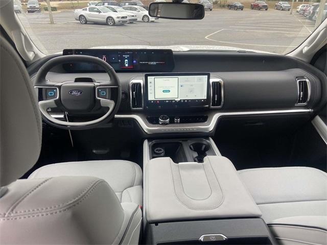 new 2025 Ford Expedition car, priced at $89,995