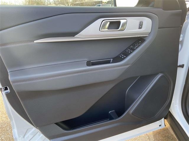 new 2026 Ford Explorer car, priced at $35,995