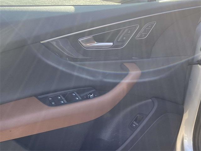 used 2022 Audi Q7 car, priced at $27,500