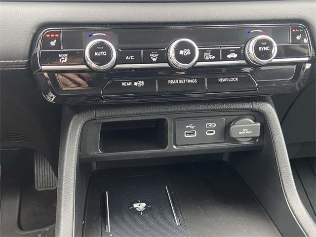 used 2024 Honda Pilot car, priced at $33,500