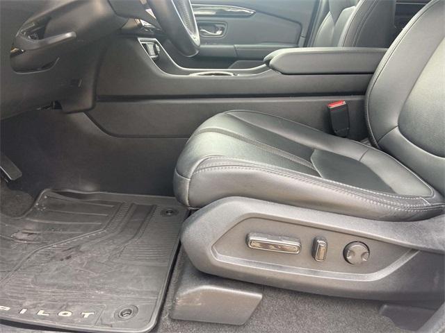 used 2024 Honda Pilot car, priced at $33,500