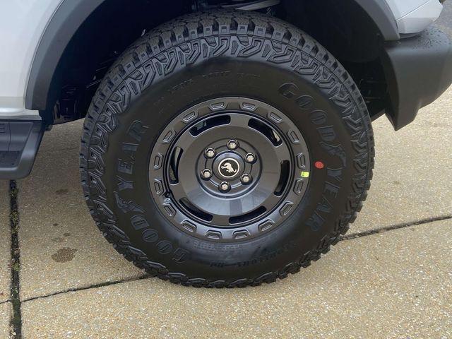 new 2025 Ford Bronco car, priced at $45,745