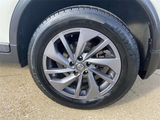 used 2016 Nissan Rogue car, priced at $14,500
