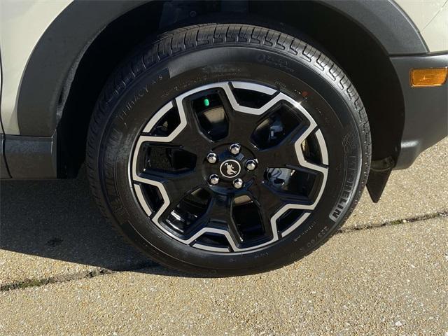 new 2025 Ford Bronco Sport car, priced at $35,495