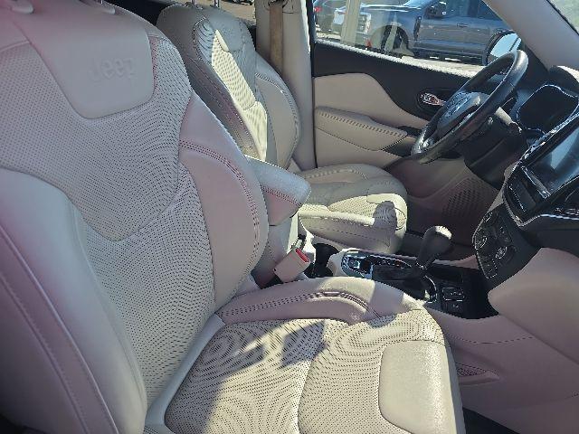 used 2019 Jeep Cherokee car, priced at $18,995