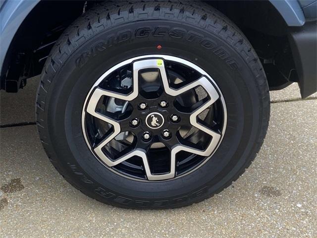 new 2025 Ford Bronco car, priced at $50,995