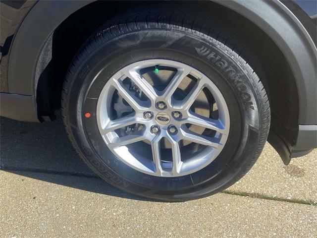 new 2026 Ford Explorer car, priced at $37,995