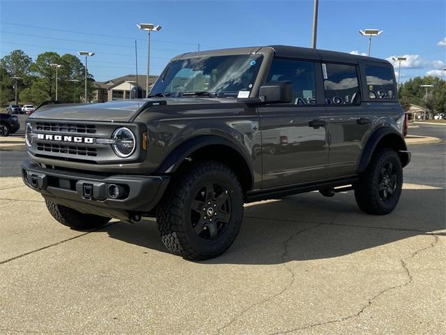 new 2025 Ford Bronco car, priced at $45,495
