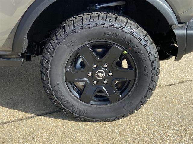 new 2025 Ford Bronco car, priced at $45,495