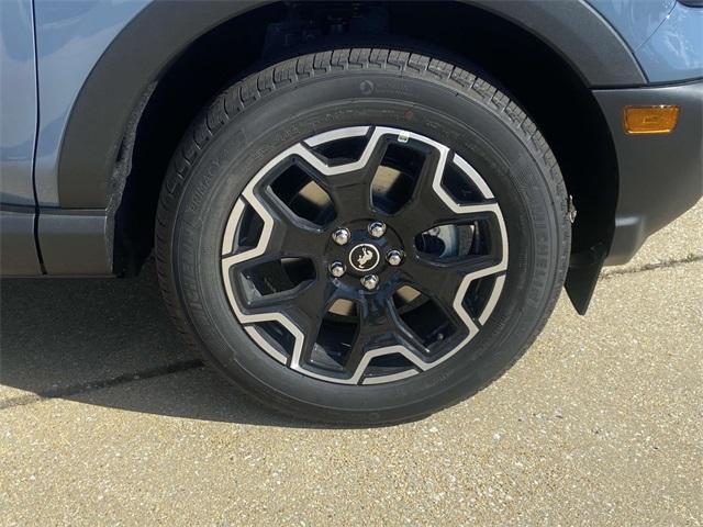 new 2025 Ford Bronco Sport car, priced at $35,995