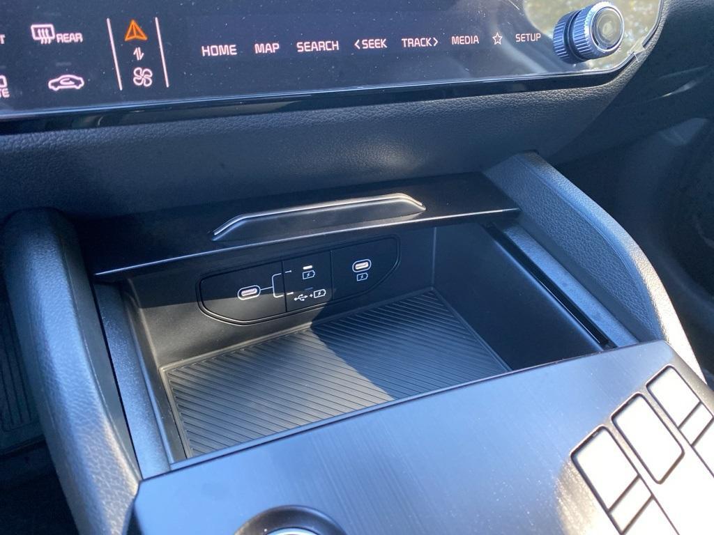 new 2026 Kia Sportage Hybrid car, priced at $32,555