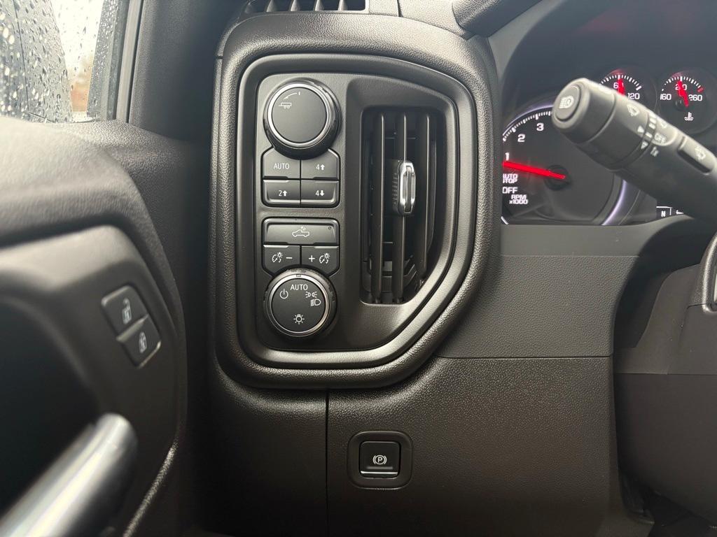 used 2024 Chevrolet Silverado 1500 car, priced at $37,226