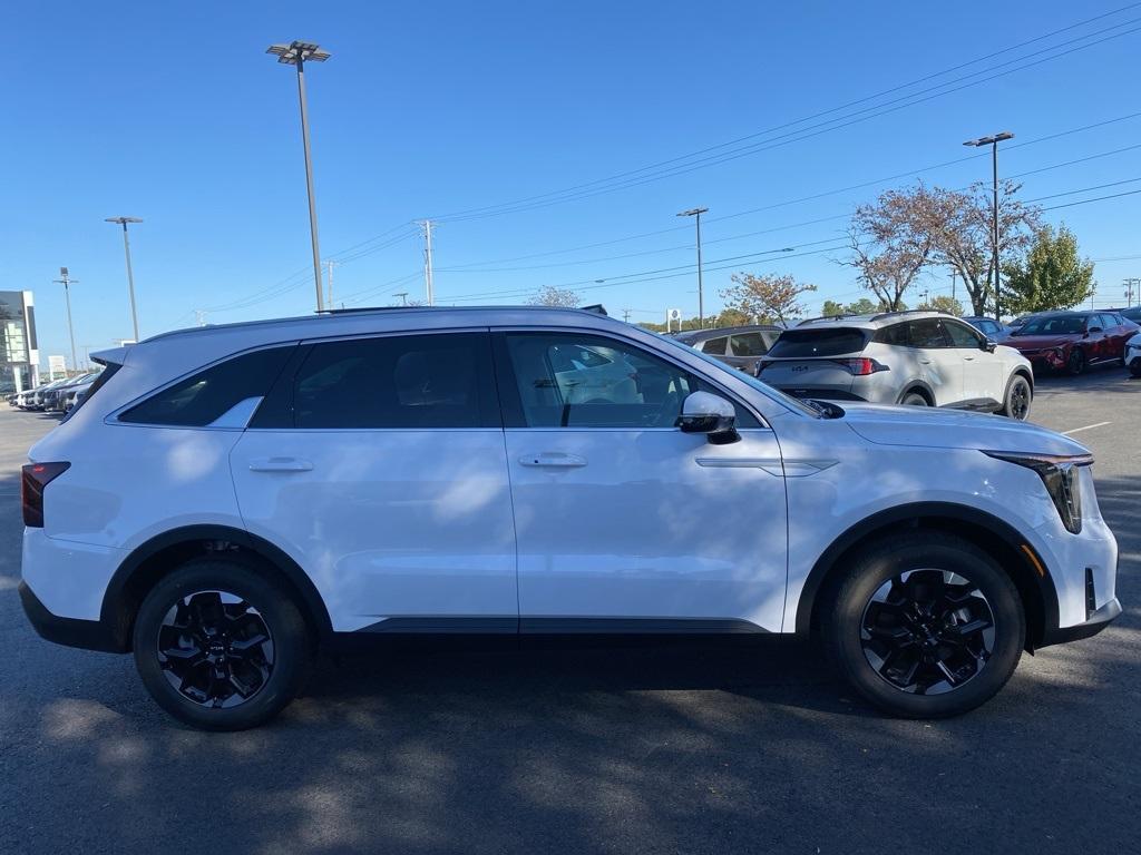 new 2026 Kia Sorento car, priced at $38,975