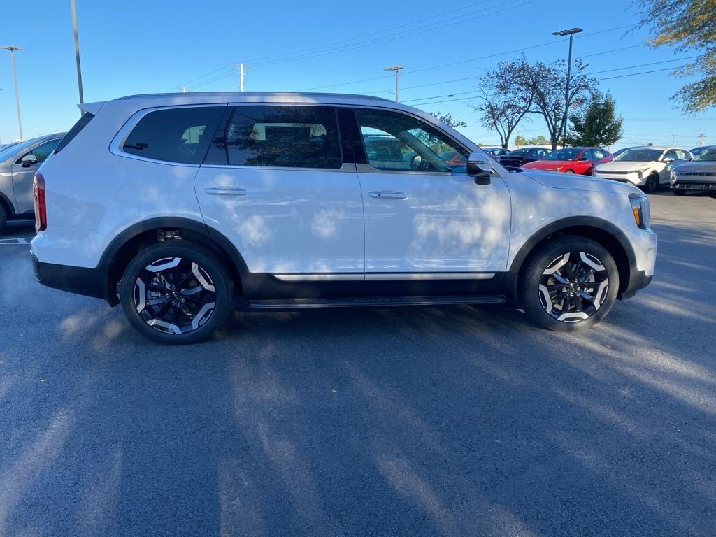 new 2025 Kia Telluride car, priced at $42,635