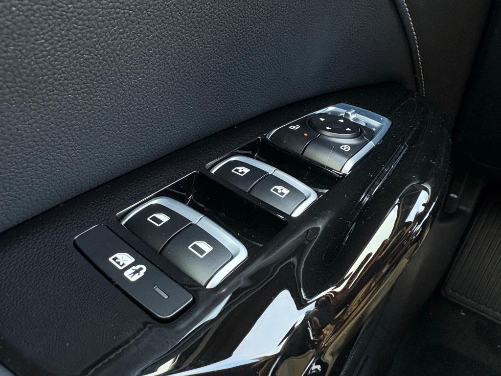 new 2026 Kia K5 car, priced at $30,080