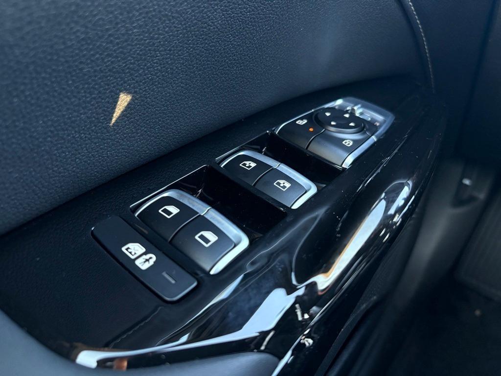 new 2026 Kia K5 car, priced at $30,080