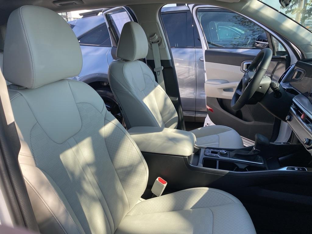 new 2026 Kia Sorento car, priced at $42,465
