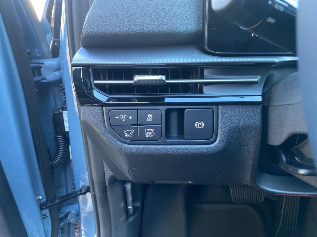 new 2026 Kia Sportage Hybrid car, priced at $36,035