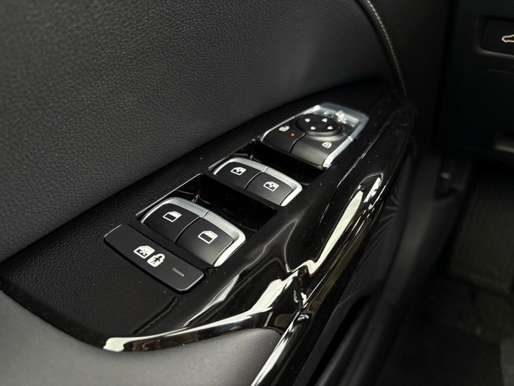 new 2026 Kia K5 car, priced at $30,080