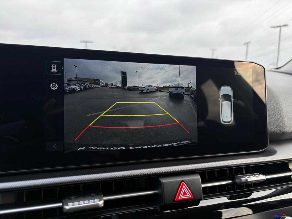 new 2026 Kia Sportage Hybrid car, priced at $33,050