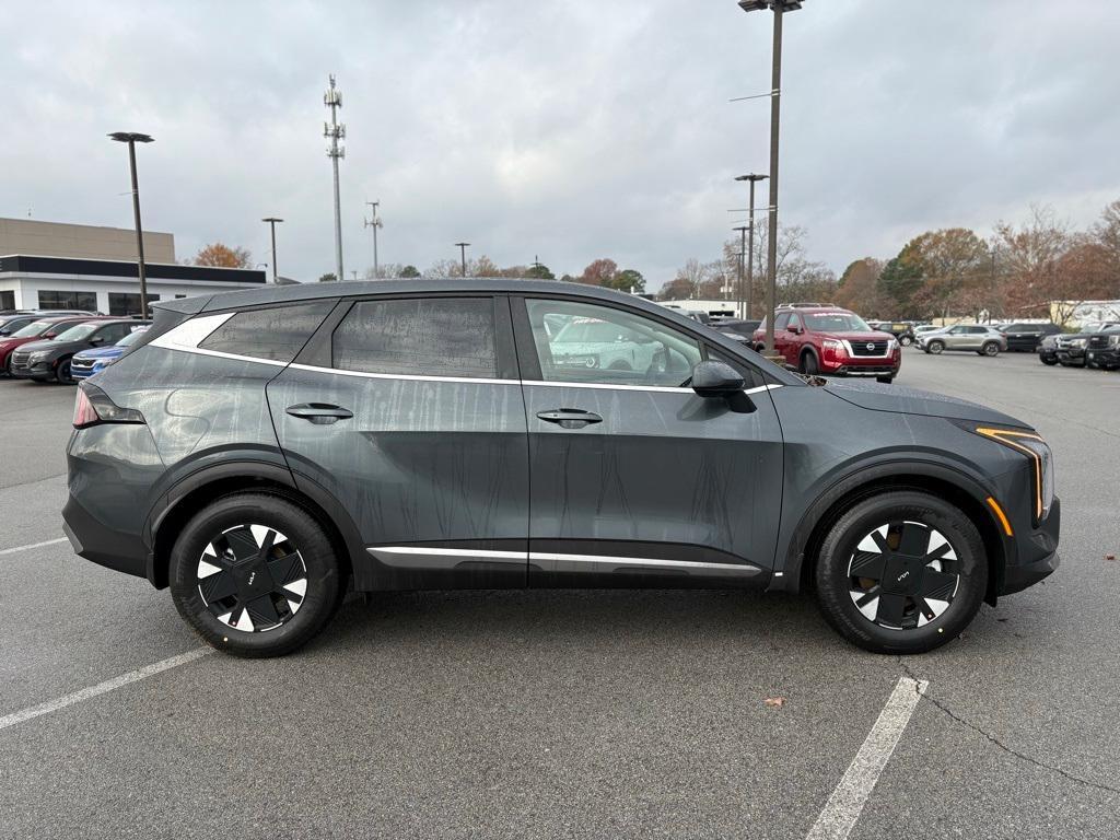 new 2026 Kia Sportage Hybrid car, priced at $33,050