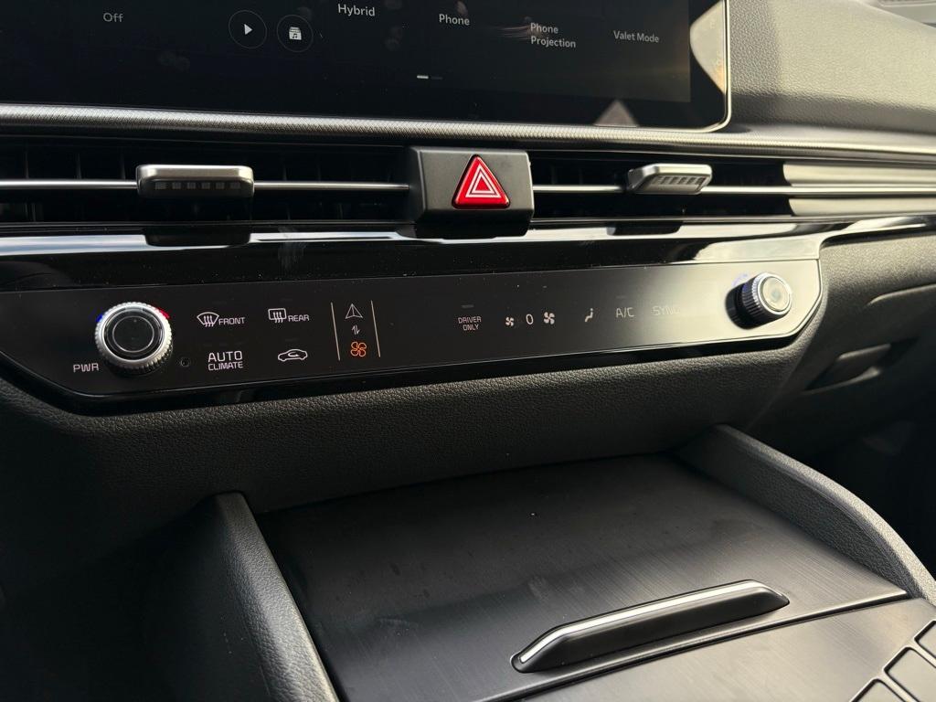 new 2026 Kia Sportage Hybrid car, priced at $33,050