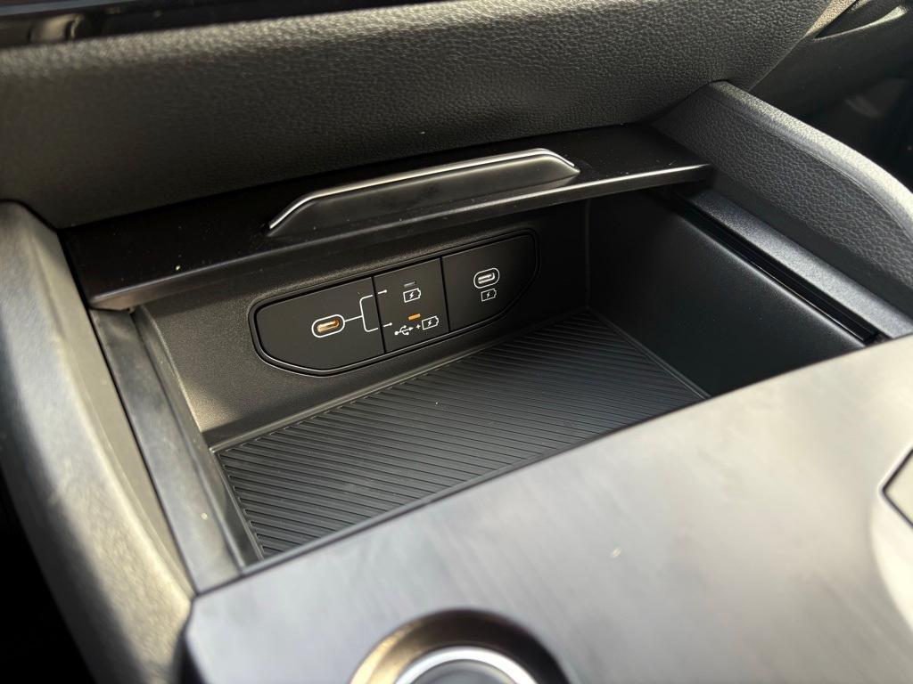 new 2026 Kia Sportage Hybrid car, priced at $33,050