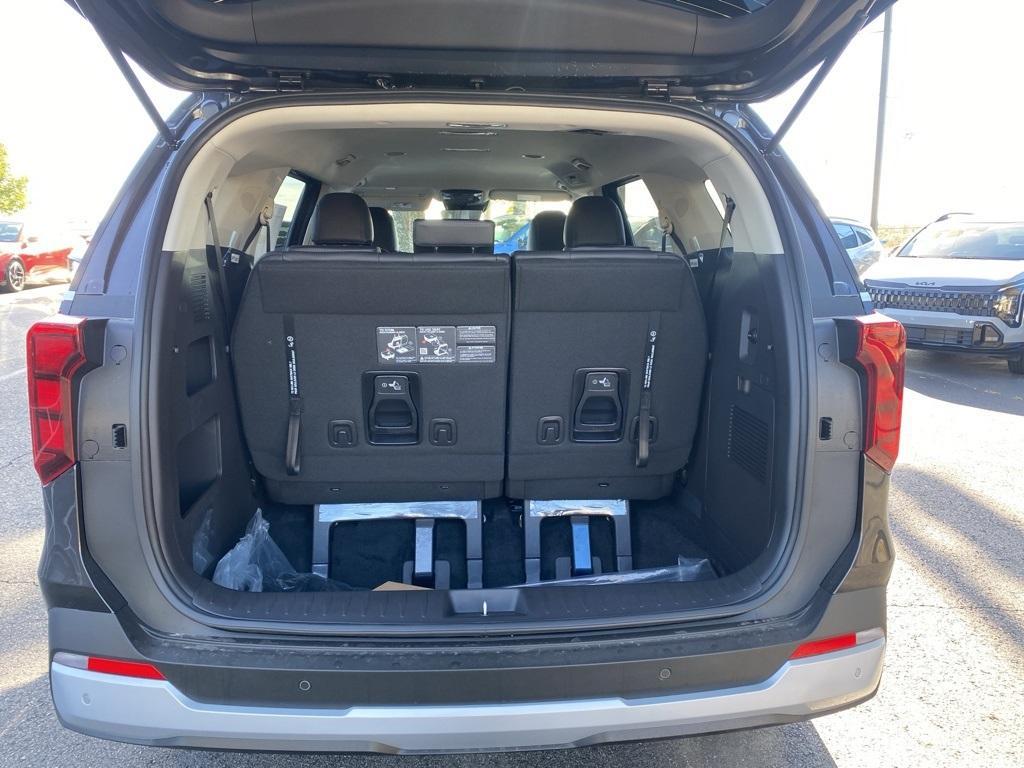 new 2026 Kia Carnival car, priced at $41,205