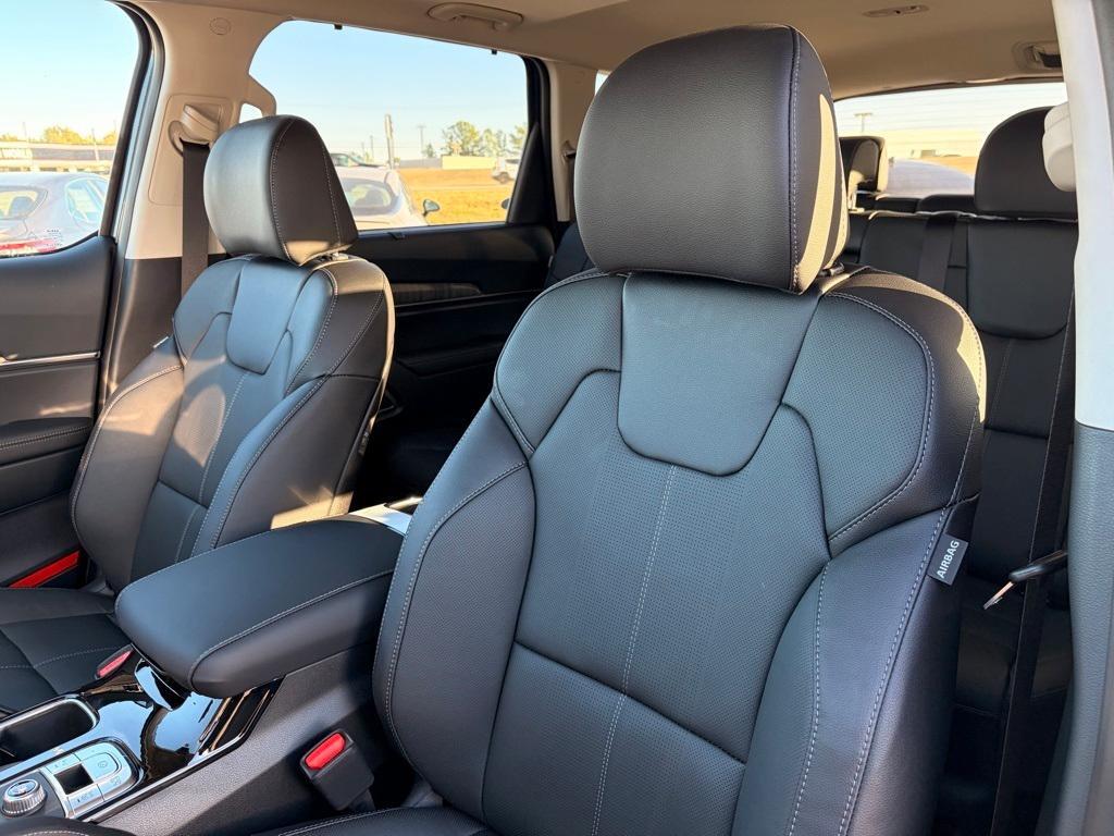 new 2025 Kia Telluride car, priced at $44,210