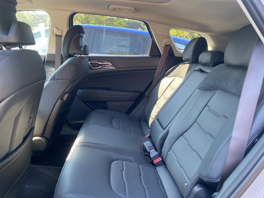 new 2026 Kia Sportage Hybrid car, priced at $42,525