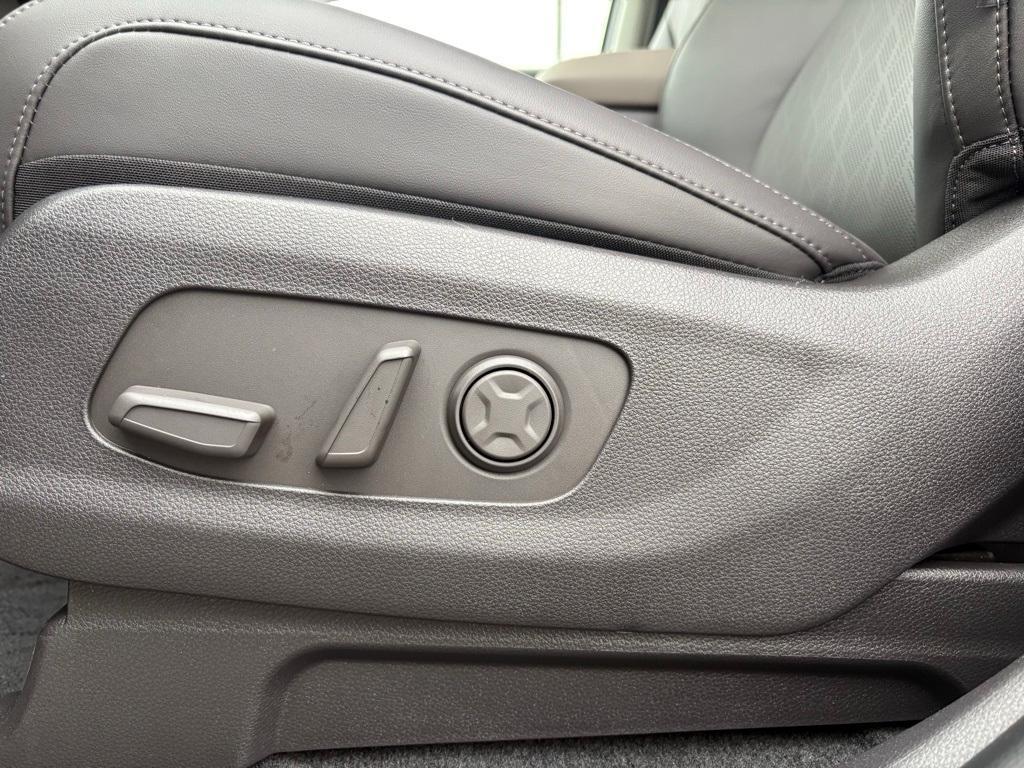 new 2026 Kia Carnival car, priced at $41,075