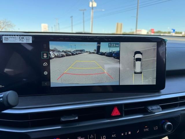 new 2025 Kia Sorento car, priced at $47,990