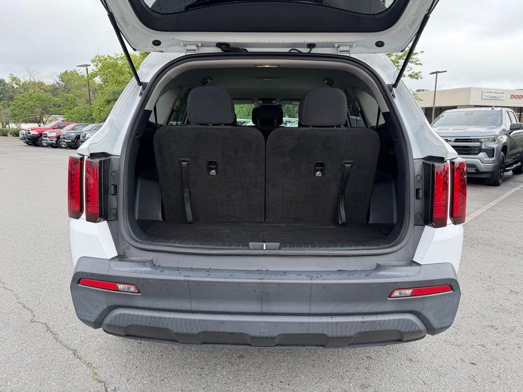 used 2022 Kia Sorento car, priced at $21,498