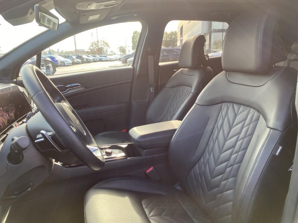 new 2025 Kia Sportage Plug-In Hybrid car, priced at $45,740